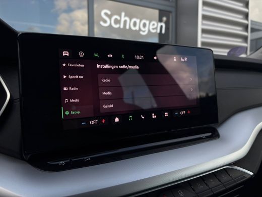 Skoda Octavia Combi 1.5 TSI 115 pk Business Edition | Wegklapbare Trekhaak | Achteruitrijcamera | Apple Carplay | ActivLease financial lease