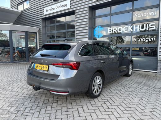 Skoda Octavia Combi 1.5 TSI 115 pk Business Edition | Wegklapbare Trekhaak | Achteruitrijcamera | Apple Carplay | ActivLease financial lease