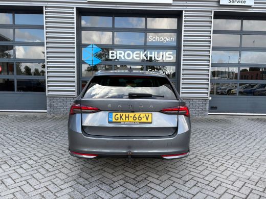 Skoda Octavia Combi 1.5 TSI 115 pk Business Edition | Wegklapbare Trekhaak | Achteruitrijcamera | Apple Carplay | ActivLease financial lease