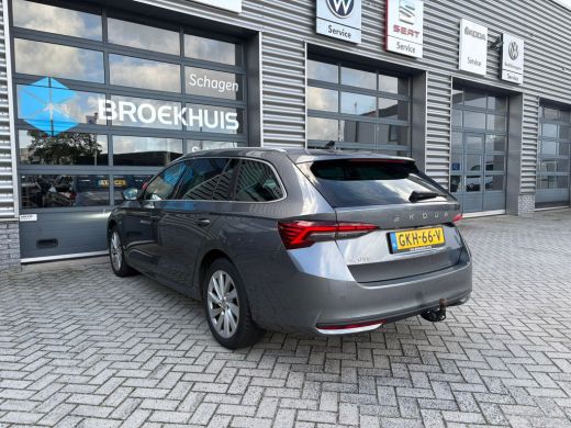 Skoda Octavia Combi 1.5 TSI 115 pk Business Edition | Wegklapbare Trekhaak | Achteruitrijcamera | Apple Carplay | ActivLease financial lease