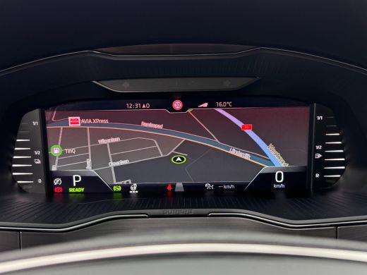 Skoda Superb Combi iV 218PK DSG HYBRID BUSINESS CAMERA/NAVI/VIRTUAL/STUURVERW. ActivLease financial lease
