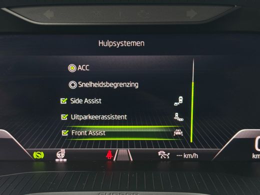 Skoda Superb Combi iV 218PK DSG HYBRID BUSINESS CAMERA/NAVI/VIRTUAL/STUURVERW. ActivLease financial lease