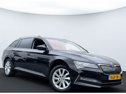 Skoda Superb Combi iV 218PK DSG HYBRID BUSINESS CAMERA/NAVI/VIRTUAL/STUURVERW. ActivLease financial lease