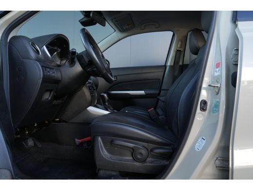 Suzuki Vitara 115pk 1.5 Hybrid Style | Camera | Carplay | Adaptive Cruise | Keyless | Trekhaak | ActivLease financial lease