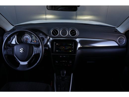 Suzuki Vitara 115pk 1.5 Hybrid Style | Camera | Carplay | Adaptive Cruise | Keyless | Trekhaak | ActivLease financial lease
