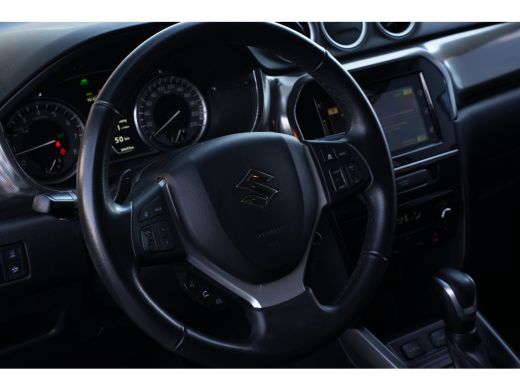Suzuki Vitara 115pk 1.5 Hybrid Style | Camera | Carplay | Adaptive Cruise | Keyless | Trekhaak | ActivLease financial lease