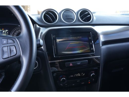 Suzuki Vitara 115pk 1.5 Hybrid Style | Camera | Carplay | Adaptive Cruise | Keyless | Trekhaak | ActivLease financial lease