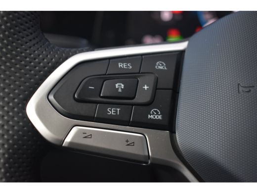 Volkswagen Golf 1.5 272pk eHybrid GTE | ACC | Sport Pakket | Volledig leder | Stoelverwarming- en verkoeling | Sc... ActivLease financial lease