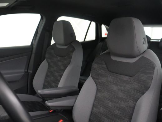Volkswagen ID.4 | SOH 95,4% | Adaptive cruise | Lane assist | Stuur/stoelverwarming | Climate control | Sfeerverl... ActivLease financial lease