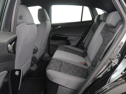Volkswagen ID.4 | SOH 95,4% | Adaptive cruise | Lane assist | Stuur/stoelverwarming | Climate control | Sfeerverl... ActivLease financial lease