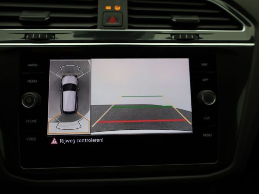 Volkswagen Tiguan 1.4 TSI eHybrid R-Line Business+ | 360 Camera | Panodak | 20'' | Keyless | Prijs Rijklaar!! ActivLease financial lease