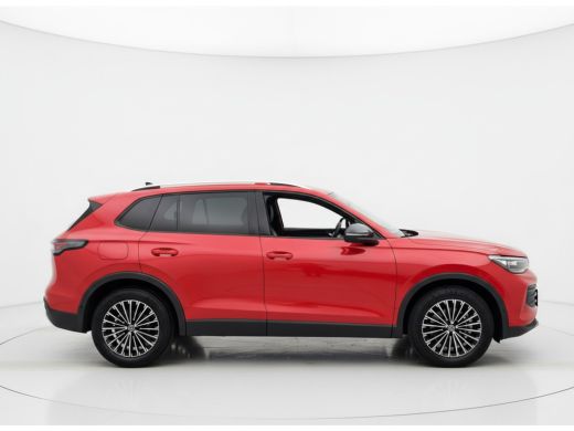 Volkswagen Tiguan 1.5 eTSI 150PK DSG LIFE GOAL IQ.LIGHT/360&deg;CAMERA/TREKHAAK ActivLease financial lease
