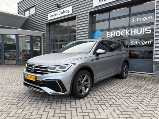 Volkswagen Tiguan Allspace 1.5 TSI 150 pk DSG R-Line Business 7pers. | Wegklapbare Trekhaak | Achteruitrijcamera | Apple Car... ActivLease financial lease