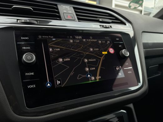 Volkswagen Tiguan Allspace 1.5 TSI 150 pk DSG R-Line Business 7pers. | Wegklapbare Trekhaak | Achteruitrijcamera | Apple Car... ActivLease financial lease