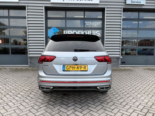 Volkswagen Tiguan Allspace 1.5 TSI 150 pk DSG R-Line Business 7pers. | Wegklapbare Trekhaak | Achteruitrijcamera | Apple Car... ActivLease financial lease