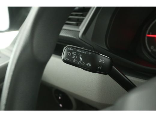 Volkswagen Transporter 2.0 TDI L1H1 | Airco | Cruise | Carplay | Trekhaak | Navi ActivLease financial lease