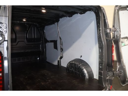 Volkswagen Transporter T7 2.0 TDI L2 H1 150pk ActivLease financial lease