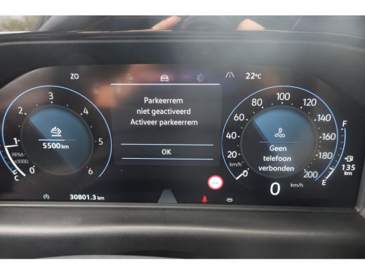 Volkswagen Transporter T7 2.0 TDI L2 H1 150pk ActivLease financial lease