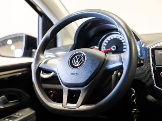 Volkswagen up! 1.0 / 65pk / ActivLease financial lease
