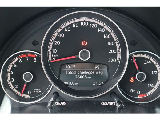 Volkswagen up! 1.0 65PK | Airco | Bestuurdersstoel in hoogte verstelbaar | Centrale deurvergrendeling met afstan... ActivLease financial lease