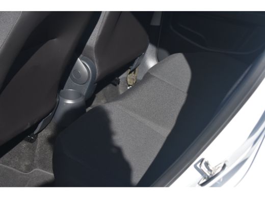 Volkswagen up! 1.0 65PK | Airco | DAB ontvanger | Passagierstoel in hoogte verstelbaar | Elektrische ramen voor ActivLease financial lease