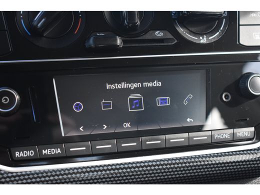 Volkswagen up! 1.0 65PK | Airco | DAB ontvanger | Passagierstoel in hoogte verstelbaar | Elektrische ramen voor ActivLease financial lease