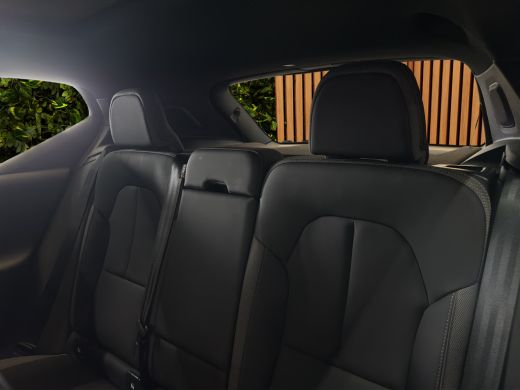 Volvo  EX40 Single Motor Extended Range Ultimate 82 kWh | Harman/Kardon | 360 Cam | Pano | Memory | Pilot Assist ActivLease financial lease