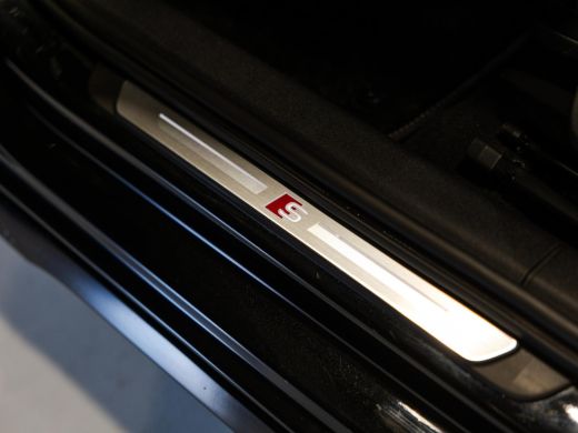 Audi A3 Limousine 35 TFSI S-Line edition / 150pk / NAP / Matrix LED / Stoelverwarming / Adaptieve cruise ... ActivLease financial lease