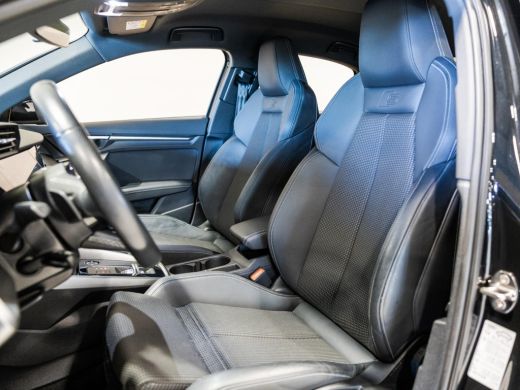 Audi A3 Limousine 35 TFSI S-Line edition / 150pk / NAP / Matrix LED / Stoelverwarming / Adaptieve cruise ... ActivLease financial lease