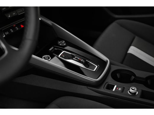 Audi A3 Sportback Pro Line | Aluminium optiek in het interieur | Assistentiepakket Rijden en Parkeren Plu... ActivLease financial lease