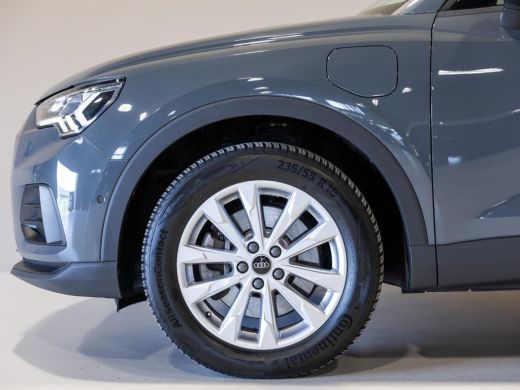 Audi Q3 45 TFSI e Business Edition / 245pk / Keyless / Dodehoek herkenning / Adaptieve cruise control / ActivLease financial lease