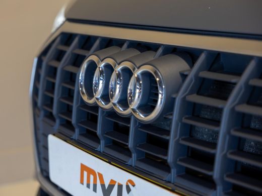 Audi Q3 45 TFSI e Business Edition / 245pk / Keyless / Dodehoek herkenning / Adaptieve cruise control / ActivLease financial lease