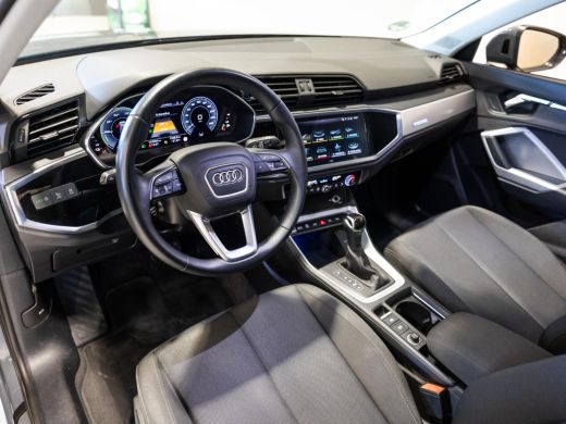 Audi Q3 45 TFSI e Business Edition / 245pk / Keyless / Dodehoek herkenning / Adaptieve cruise control / ActivLease financial lease