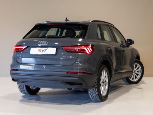 Audi Q3 45 TFSI e Business Edition / 245pk / Keyless / Dodehoek herkenning / Adaptieve cruise control / ActivLease financial lease