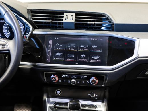 Audi Q3 45 TFSI e Business Edition / 245pk / Keyless / Dodehoek herkenning / Adaptieve cruise control / ActivLease financial lease
