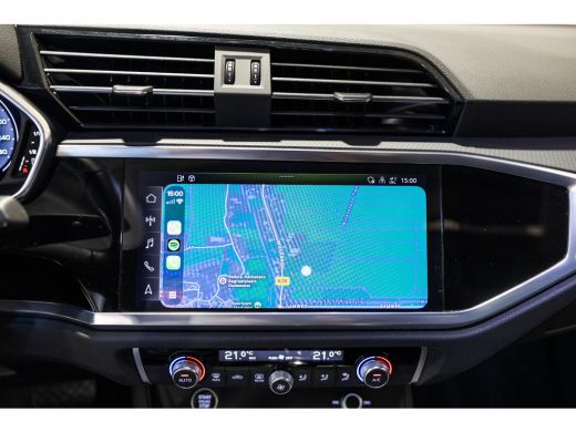 Audi Q3 45 TFSI e Business Edition / 245pk / Keyless / Dodehoek herkenning / Adaptieve cruise control / ActivLease financial lease