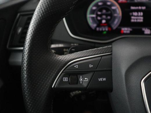 Audi Q5 50 TFSI e S edition | SOH 83,1% | Half leder | Stoelverwarming | Drive select | Adaptive cruise |... ActivLease financial lease