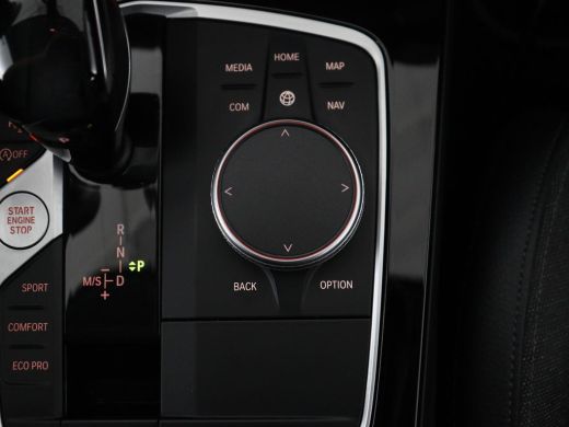 BMW 1 Serie | Half leder | Cruise control | Stoelverwarming | Navigatie | Carplay | Park assist | Climate con... ActivLease financial lease