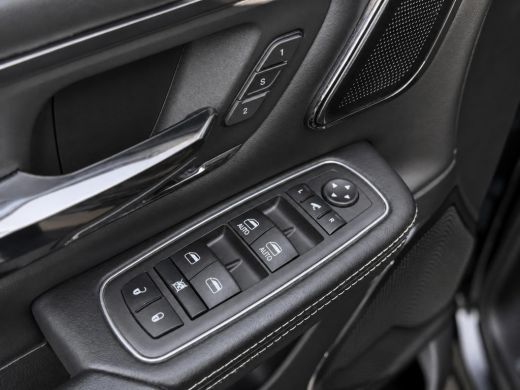 Dodge Ram 1500 1500 Limited 5.7 V8 Hemi Geheel rijklaar geleverd incl. Garantie Luchtvering - Multi-tailgate - 3... ActivLease financial lease