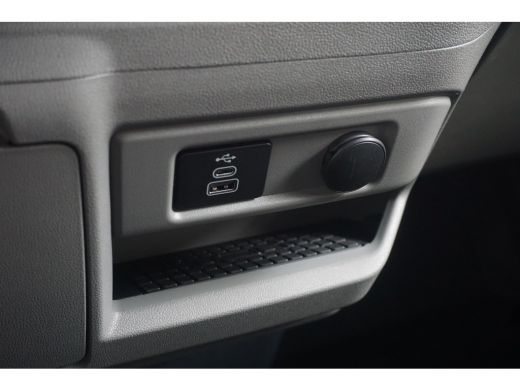 Ford E-Transit Custom 340 L2H1 Trend 71 kWh ActivLease financial lease