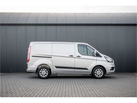 Ford Transit Custom 2.0 EcoBlue L1H1 | Automaat | 1e Eigenaar | Limited | Camera | Cruise | PDC | Airco | Trekhaak ActivLease financial lease