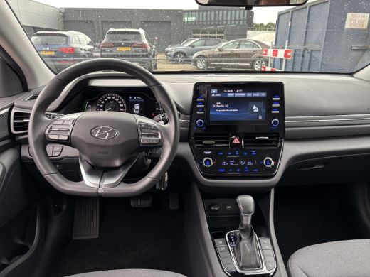 Hyundai IONIQ 1.6 GDi PHEV i-Motion | Apple carplay | Android auto | Cruise control | achteruit rijcamera | Cli... ActivLease financial lease