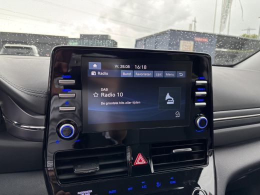 Hyundai IONIQ 1.6 GDi PHEV i-Motion | Apple carplay | Android auto | Cruise control | achteruit rijcamera | Cli... ActivLease financial lease