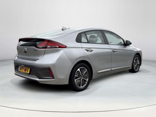 Hyundai IONIQ 1.6 GDi PHEV i-Motion | Apple carplay | Android auto | Cruise control | achteruit rijcamera | Cli... ActivLease financial lease