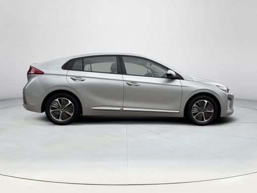Hyundai IONIQ 1.6 GDi PHEV i-Motion | Apple carplay | Android auto | Cruise control | achteruit rijcamera | Cli... ActivLease financial lease