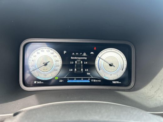 Hyundai Kona EV Fashion 64 kWh 3 fase | SOH 100% | Stoelverwarming | Navigatie | Parkeercamera | Apple carplay... ActivLease financial lease