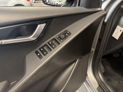 Kia Niro 1.6 GDi Hybrid DynamicLine Navi | Climate Control | Apple CarPlay / Andoid Auto ActivLease financial lease