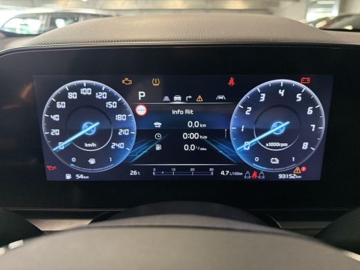 Kia Niro 1.6 GDi Hybrid DynamicLine Navi | Climate Control | Apple CarPlay / Andoid Auto ActivLease financial lease