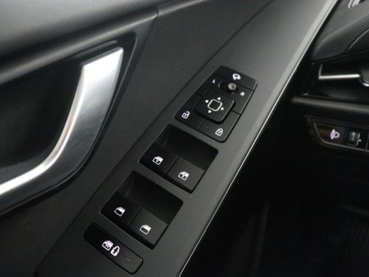 Kia Niro | Panoramadak | Leder | Cruise control | Head-up | Stuur/stoel verwarming | Navigatie | Carplay |... ActivLease financial lease