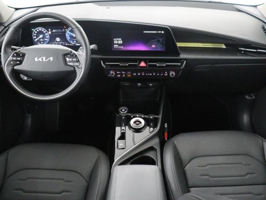 Kia Niro | Panoramadak | Leder | Cruise control | Head-up | Stuur/stoel verwarming | Navigatie | Carplay |... ActivLease financial lease